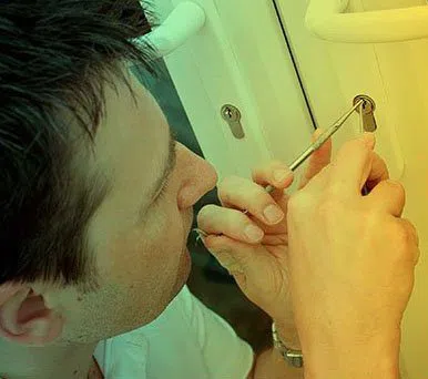 Universal Locksmith Store Burbank, CA 818-492-3080 - 5-Locksmith-around-Me